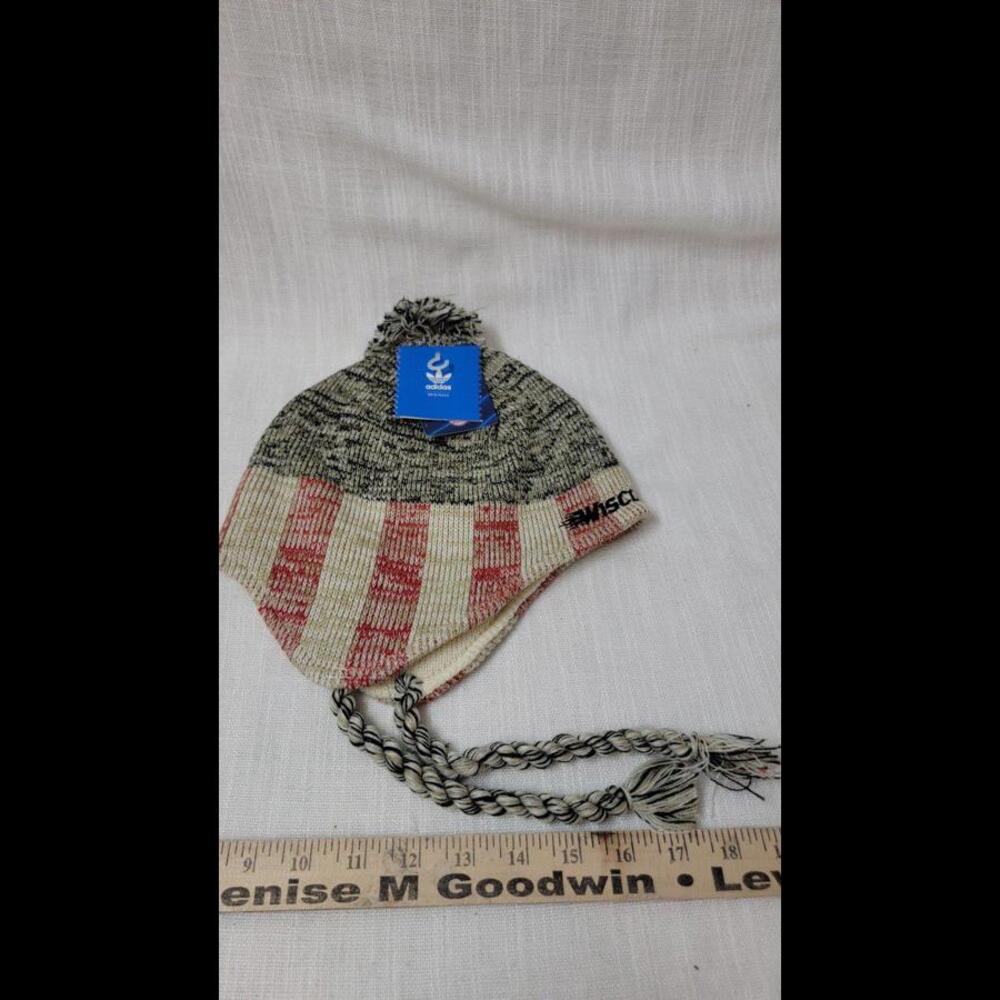 Adidas Wisconsin Patriots Patriotic Vintage Collection Tassel Beanie Hat B2